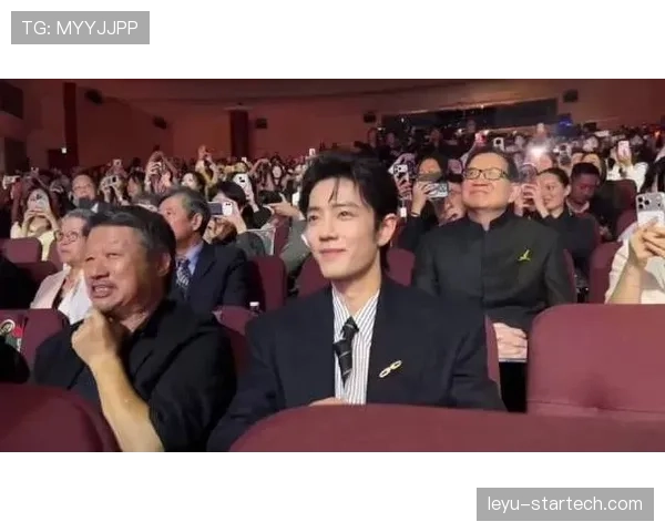 李宗伟训练间隙点外卖，这生活节奏感觉和明星差不多哈哈